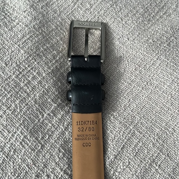 Dockers black leather belt - size 32 - Picture 5 of 8